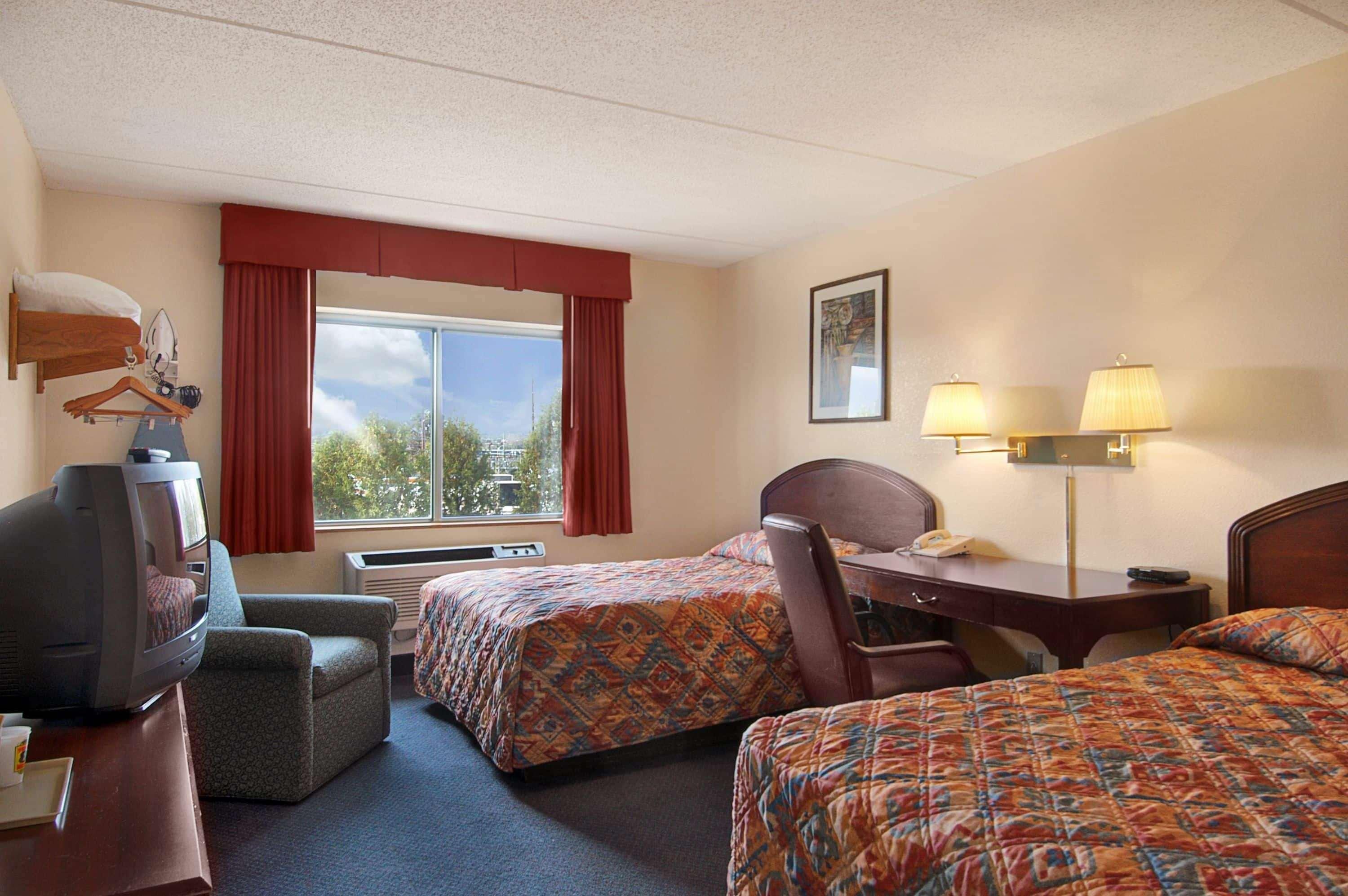 Super 8 By Wyndham Manchester Airport חדר תמונה